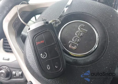 2016 Jeep Cherokee Limited из США, поврежденный, VIN 1C4PJMDB4GW244630